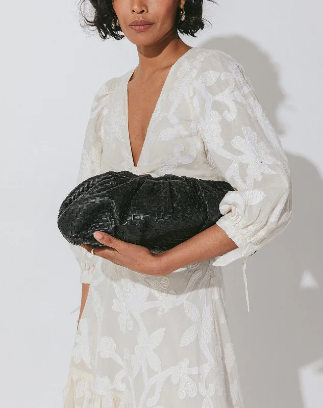 Elegant casual clothing for modern women   Gigi Woven Clutch | Black