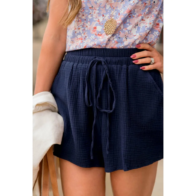 Fashionable women’s clothing that makes you shine   Gauze Drawstring Shorts