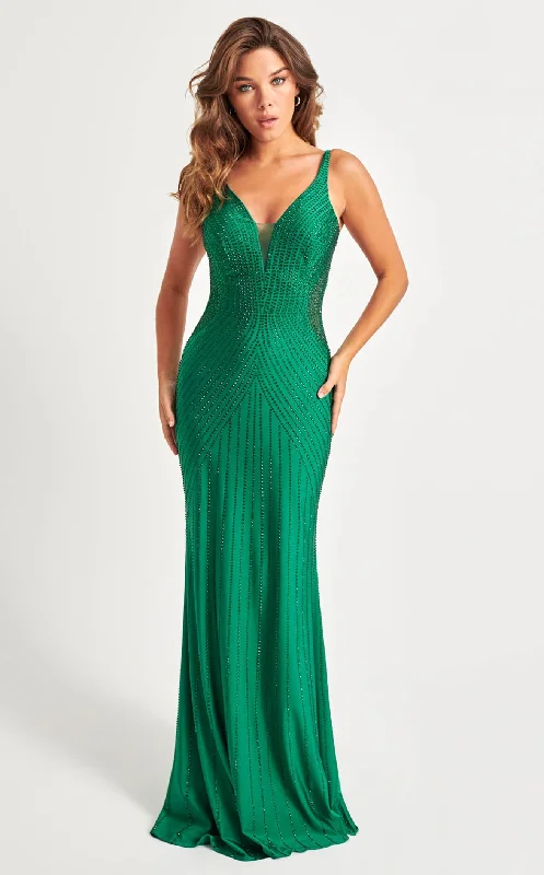 Stylish clothing designed to flatter every woman   Faviana 11022 Dress