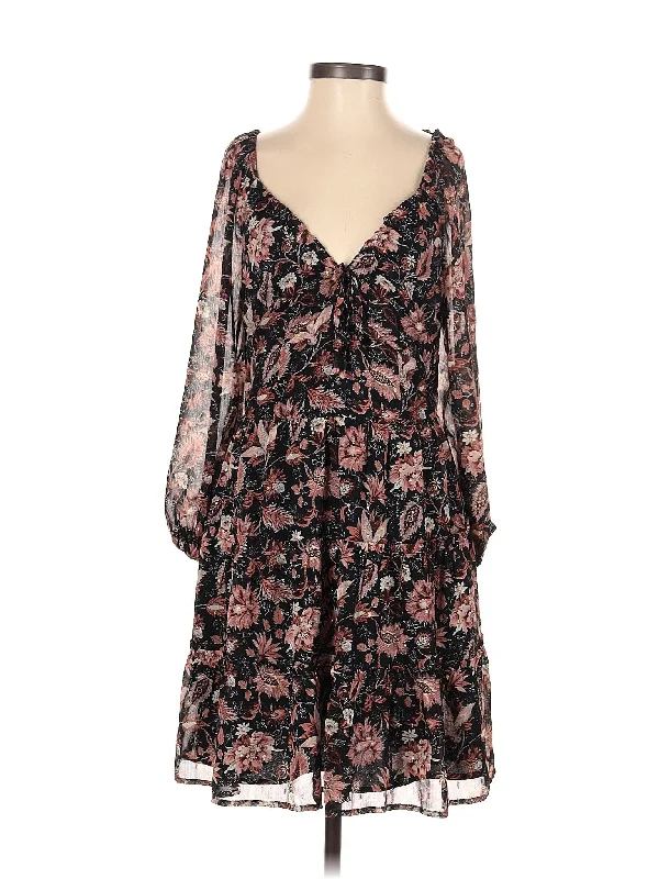 Get noticed with eye-catching women’s fashion   Casual Dress