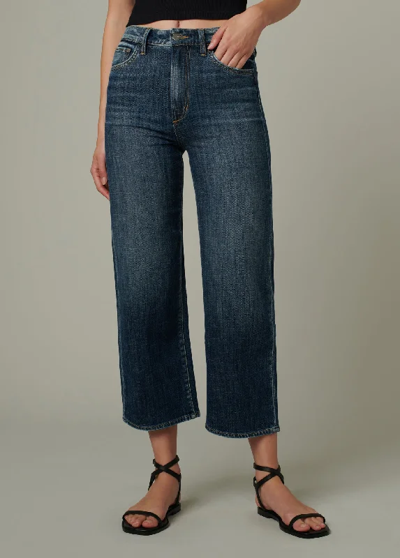Perfect fashion pieces for the busy woman   THE BLAKE